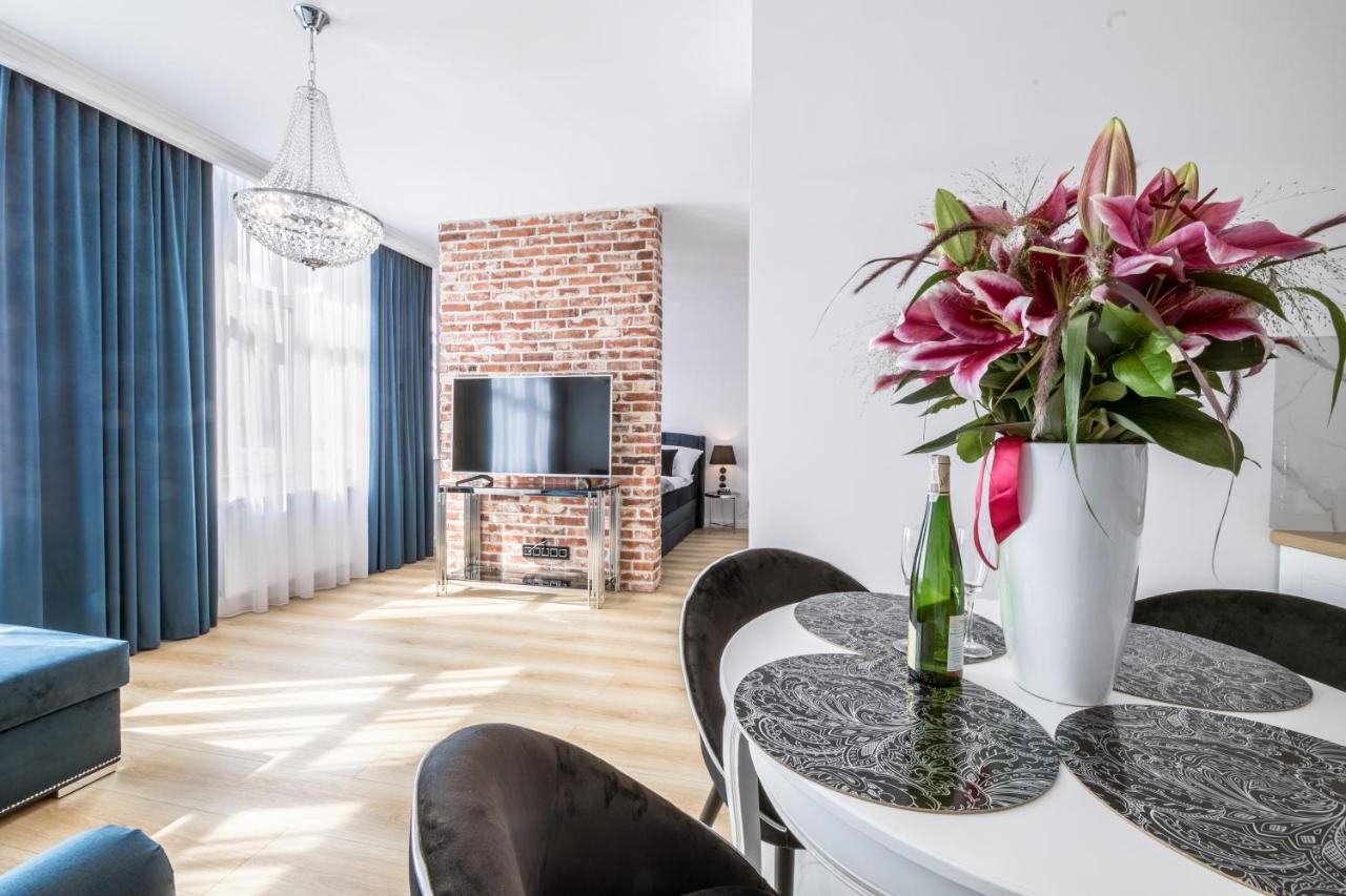Apartament Royal Blue Ustka Apartment ภายนอก รูปภาพ